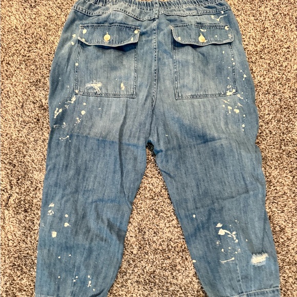 Free people, size large. Paint splattered jeans, elastic ankle. Like brand new. - Picture 2 of 3